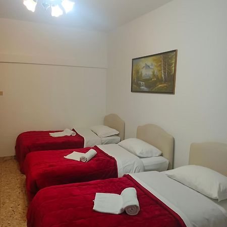 Host Roma Hostel Екстериор снимка