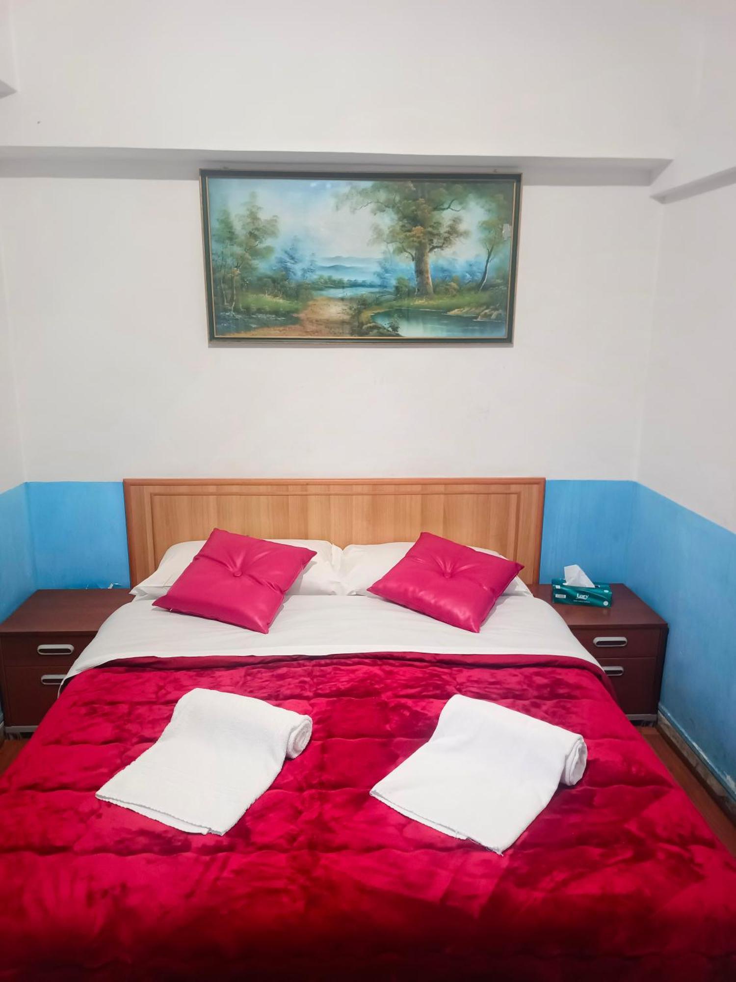 Host Roma Hostel Екстериор снимка