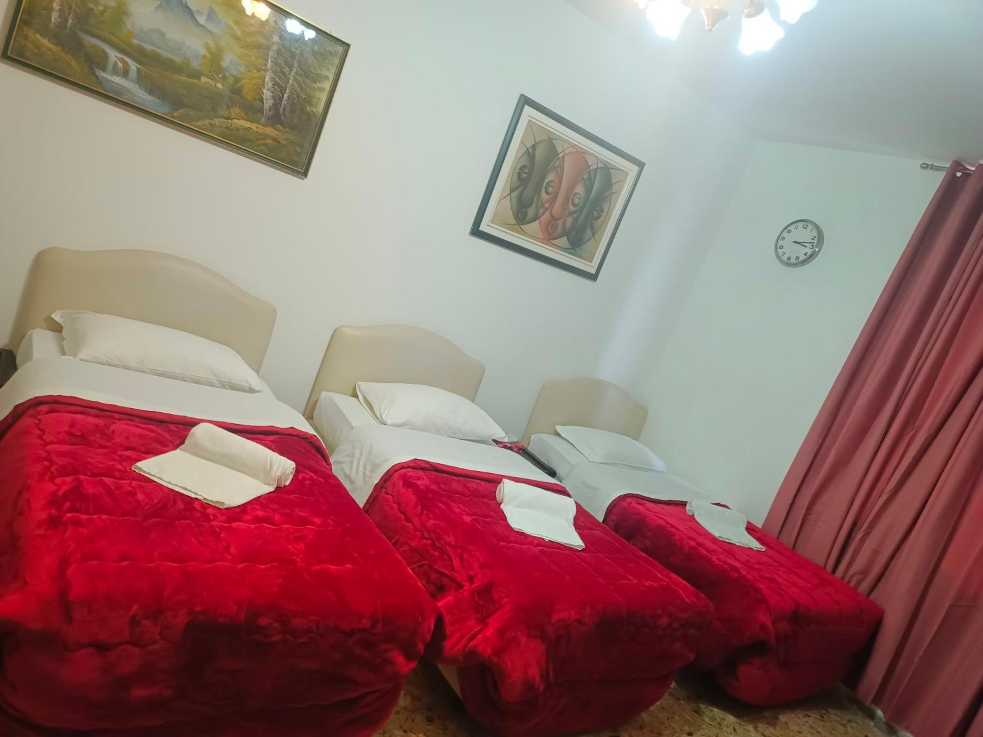 Host Roma Hostel Екстериор снимка
