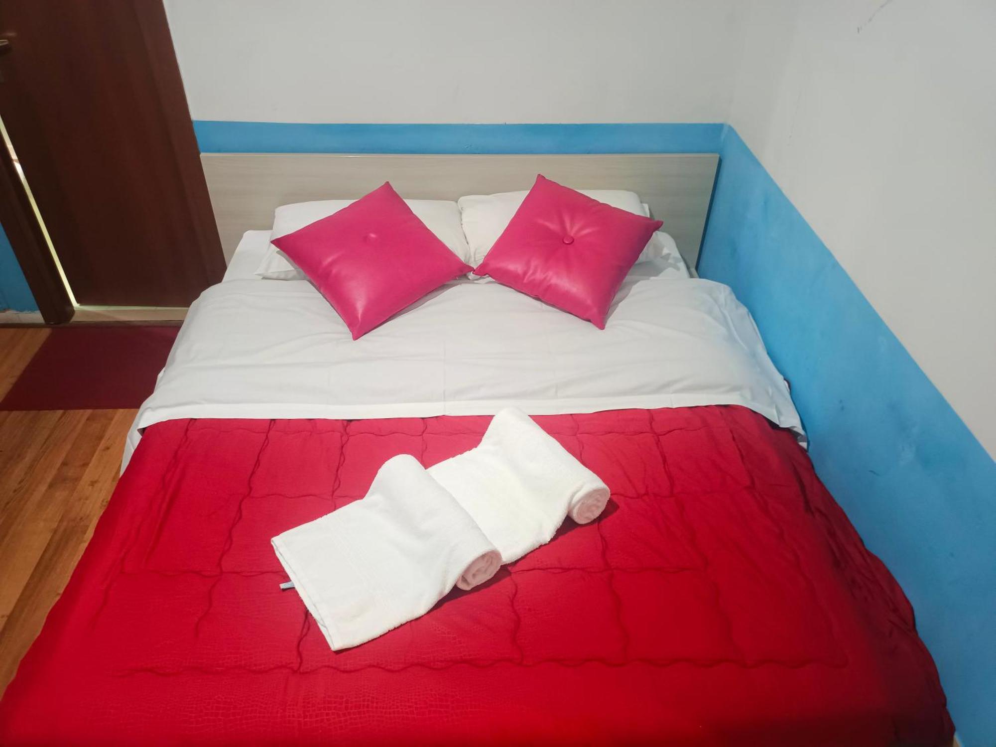 Host Roma Hostel Екстериор снимка